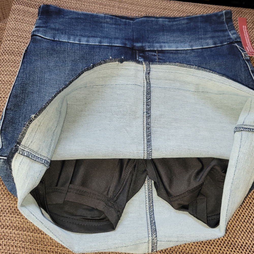 Skorts Denim Size 5 Pull-on With Back Pockets